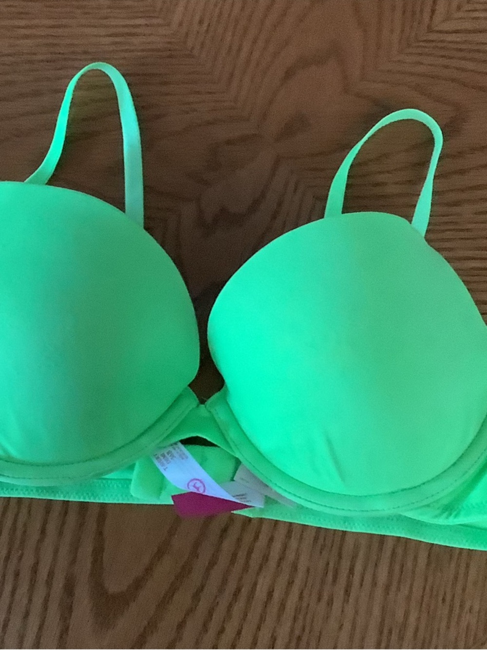 PINK Victoria's Secret Bright Neon Green Molded T-Shirt Bra